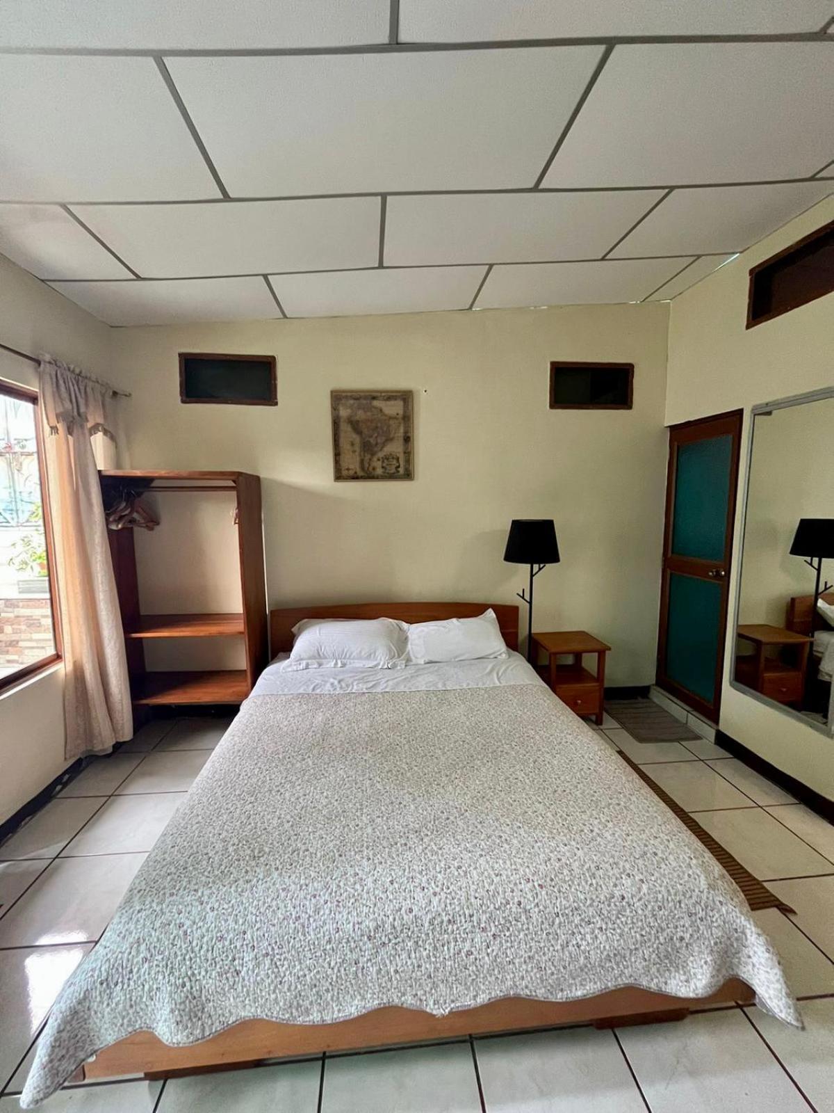Nelyza'S Suites & Adventure Puerto Ayora  Luaran gambar